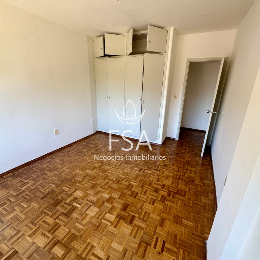 Apartamento ID.422 - Alquiler Apartamento 3 Dormitorios Garaje Punta Gorda Montevideo E