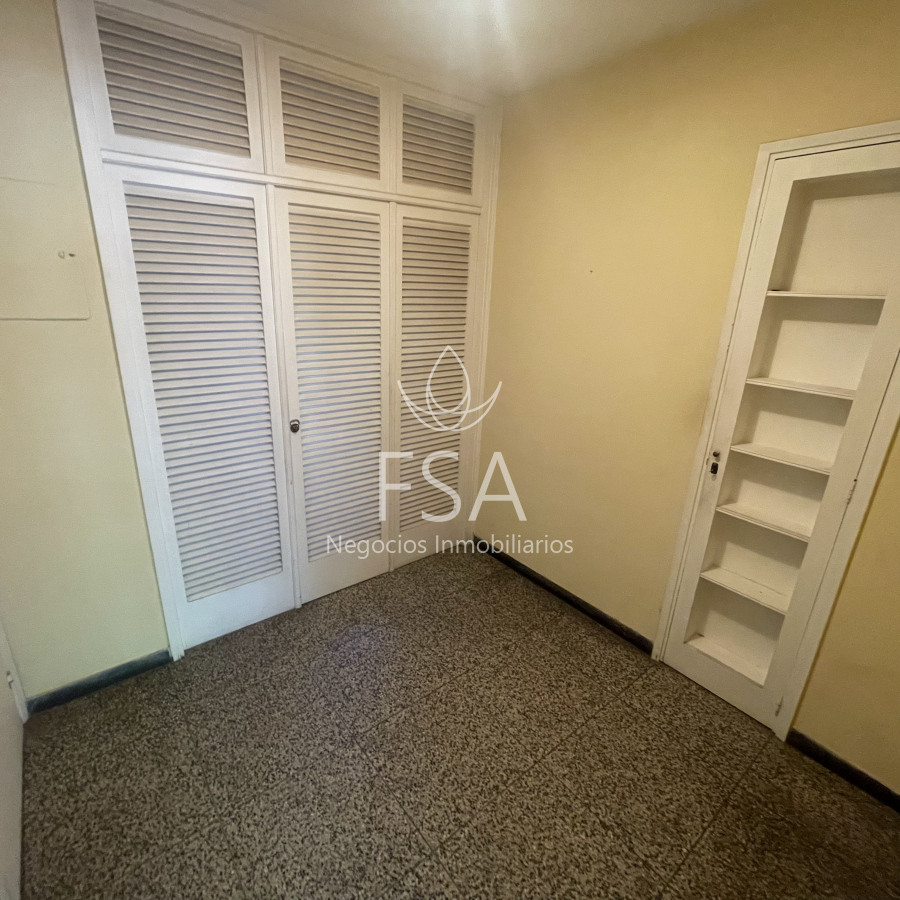Apartamento ID.90 - Venta Apartamento 4 Dormitorios 2 Baños Garage Punta Carretas Montevideo St