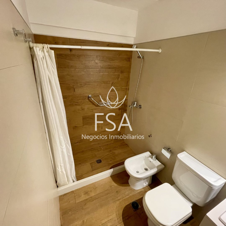 Apartamento ID.178 - Alquiler Apartamento 2 Dormitorios Balcon Al Frente Punta Carretas Montevideo St