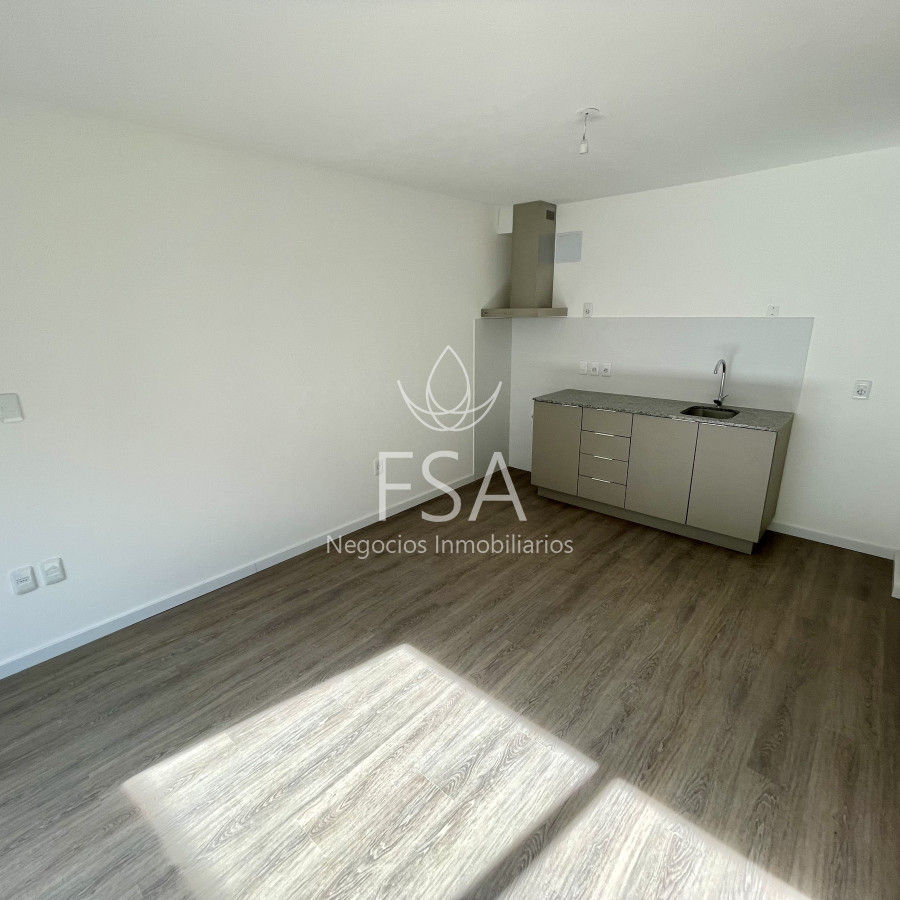 Apartamento ID.321 - Venta Apartamento 2 Dormitorios A Estrenar Con Patio Parque Batlle Montevideo St
