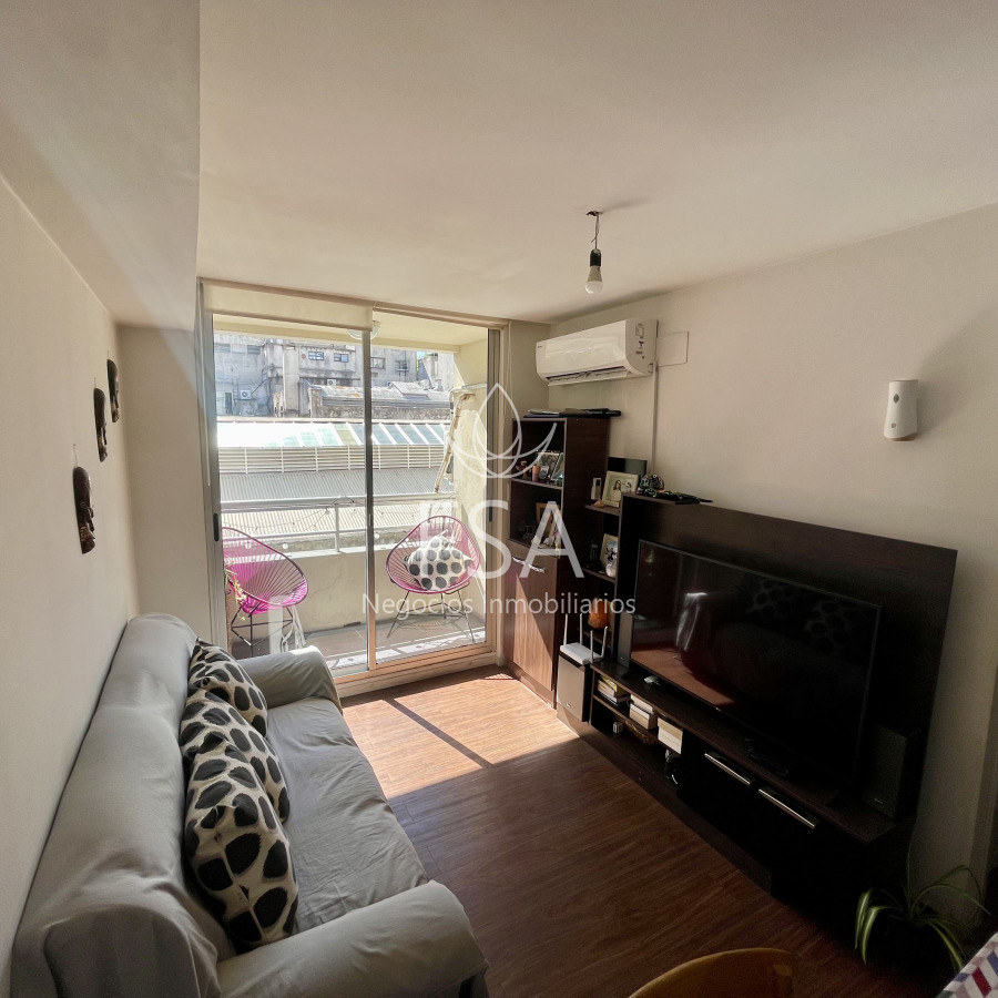 Apartamento ID.52 - Venta Apartamento 1 Dormitorio Balcón Con Renta Centro Montevideo St