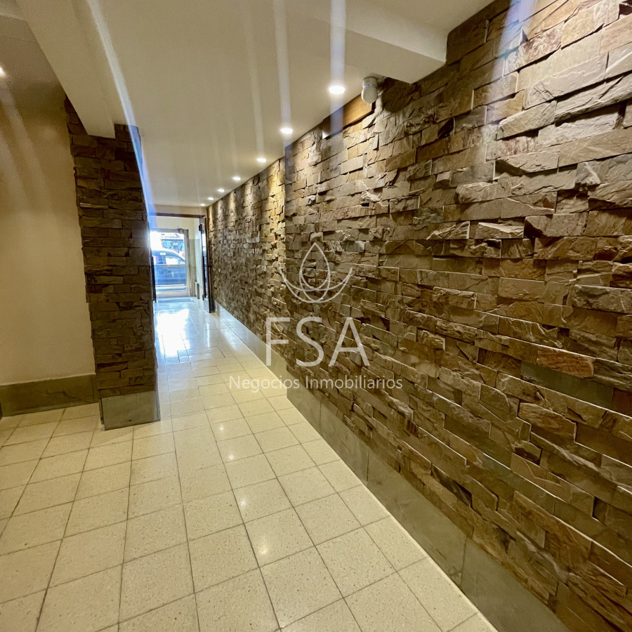 Apartamento ID.149 - Alquiler Apartamento 2 Dormitorios Patio Centro Montevideo St