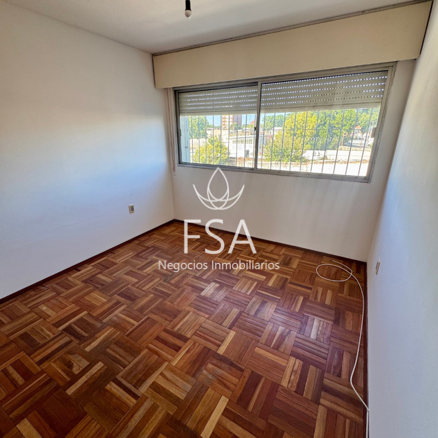 Apartamento ID.424 - Alquiler Apartamento 2 Dormitorios Garaje Parque Batlle Montevideo E