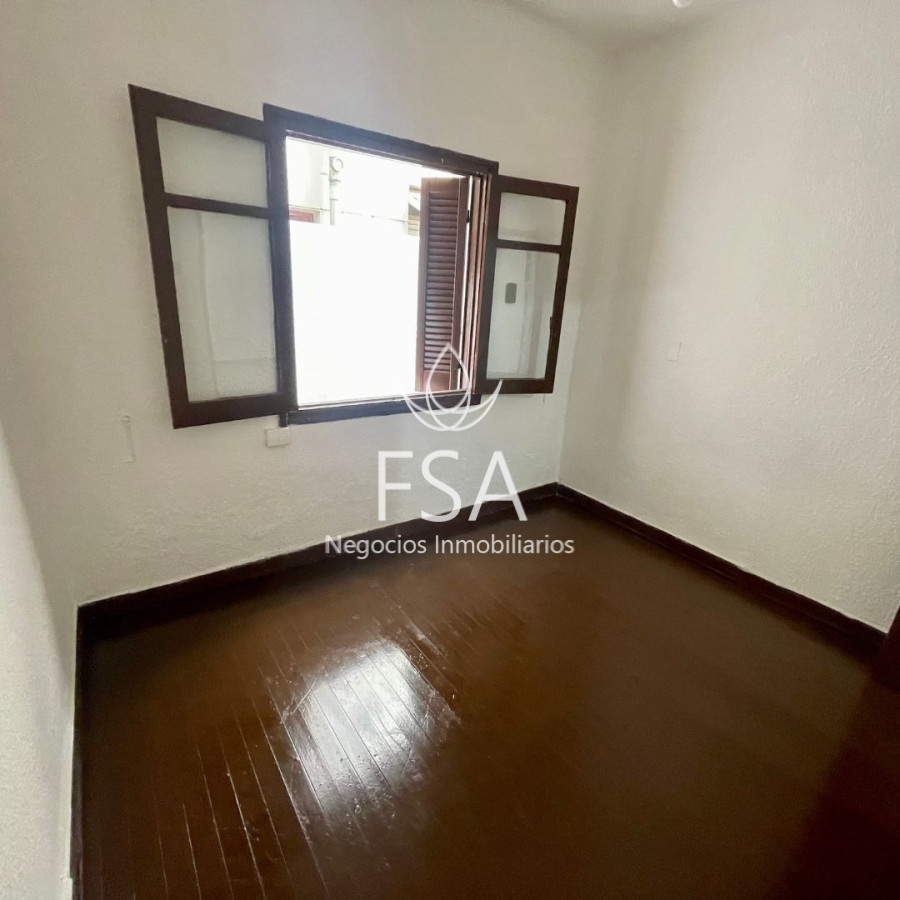 Apartamento ID.411 - Alquiler Apartamento 2 Dormitorios Patio Centro Montevideo St