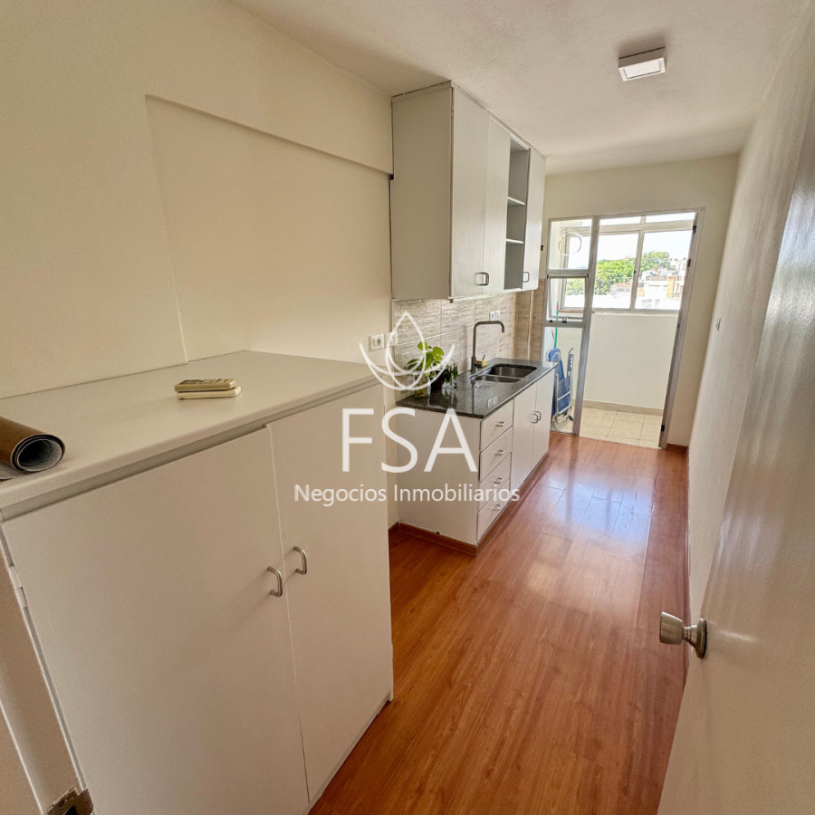 Apartamento ID.439 - Alquiler Apartamento 2 Dormitorios Cochera Buceo Montevideo E