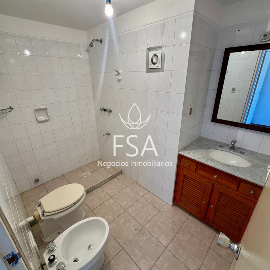 Apartamento ID.424 - Alquiler Apartamento 2 Dormitorios Garaje Parque Batlle Montevideo E