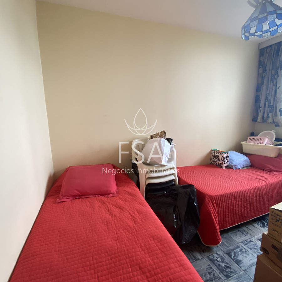 Apartamento ID.263 - Venta Apartamento 3 Dormitorios Cochera 3 Baños Centro Montevideo Ev