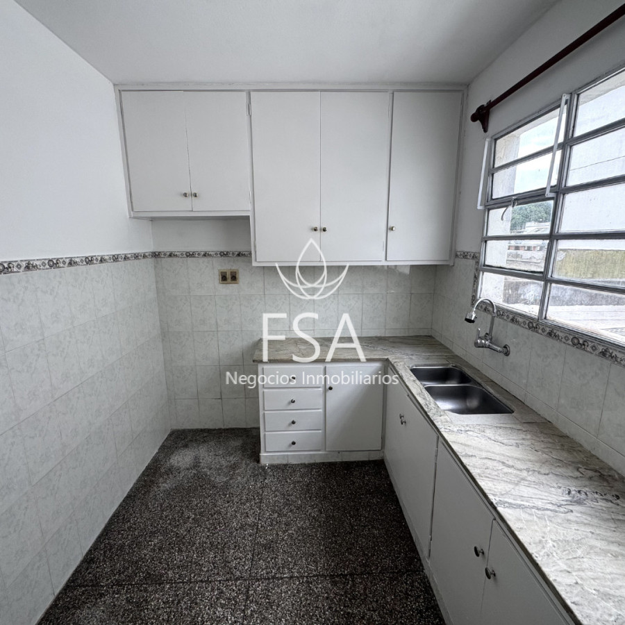 Apartamento ID.459 - Alquiler Apartamento 2 Dormitorios Garaje Tres Cruces Montevideo E