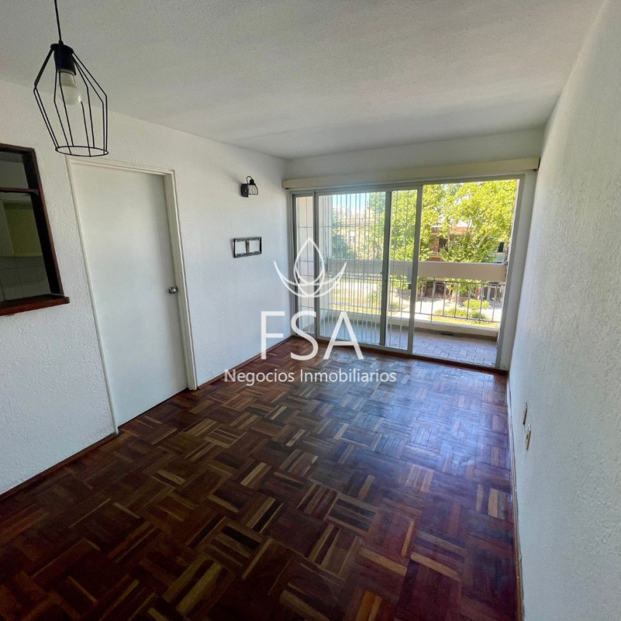 Apartamento ID.358 - Venta Apartamento 2 Dormitorios Balcón al Frente con Renta La Blanqueada Montevideo St