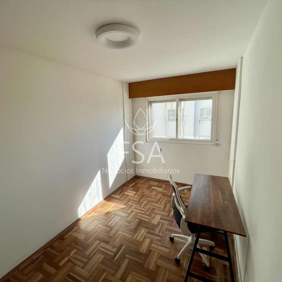 Apartamento ID.338 - Alquiler Apartamento 2 Dormitorio Amueblado Balcón Malvin Montevideo St