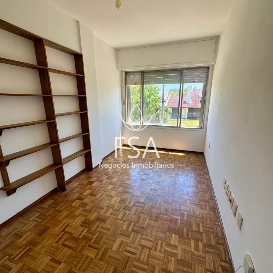 Apartamento ID.422 - Alquiler Apartamento 3 Dormitorios Garaje Punta Gorda Montevideo E