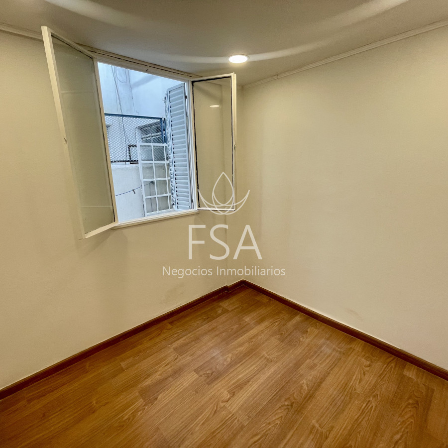 Apartamento ID.149 - Alquiler Apartamento 2 Dormitorios Patio Centro Montevideo St