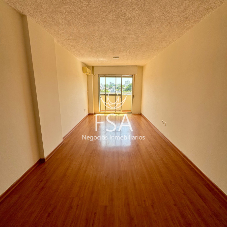 Apartamento ID.439 - Alquiler Apartamento 2 Dormitorios Cochera Buceo Montevideo E