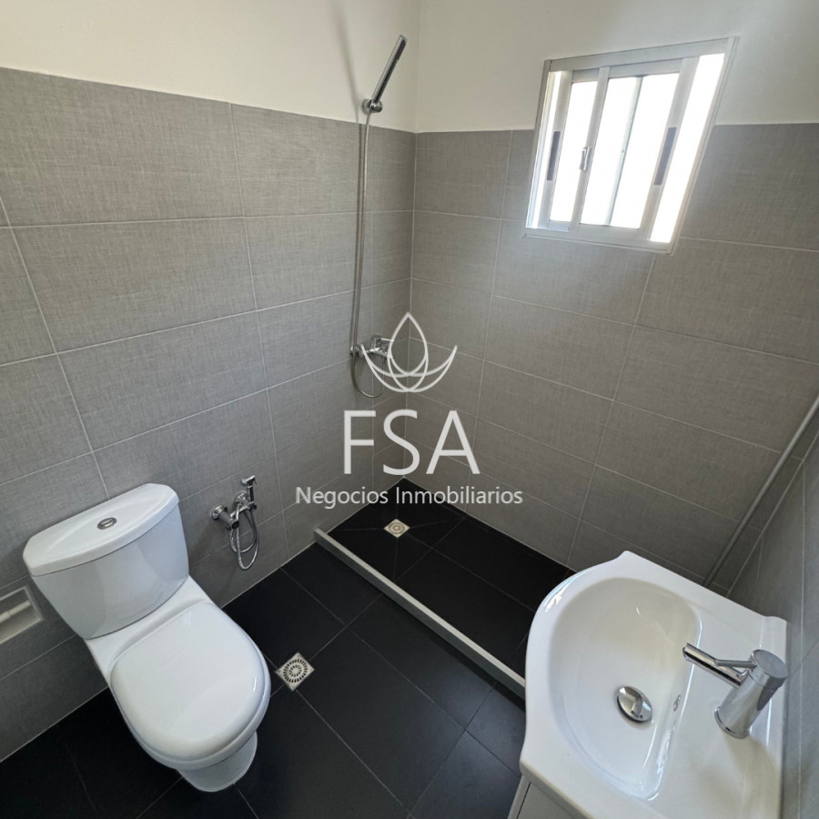 Apartamento ID.409 - Alquiler Apartamento 4 Dormitorios Malvin Sur Montevideo E