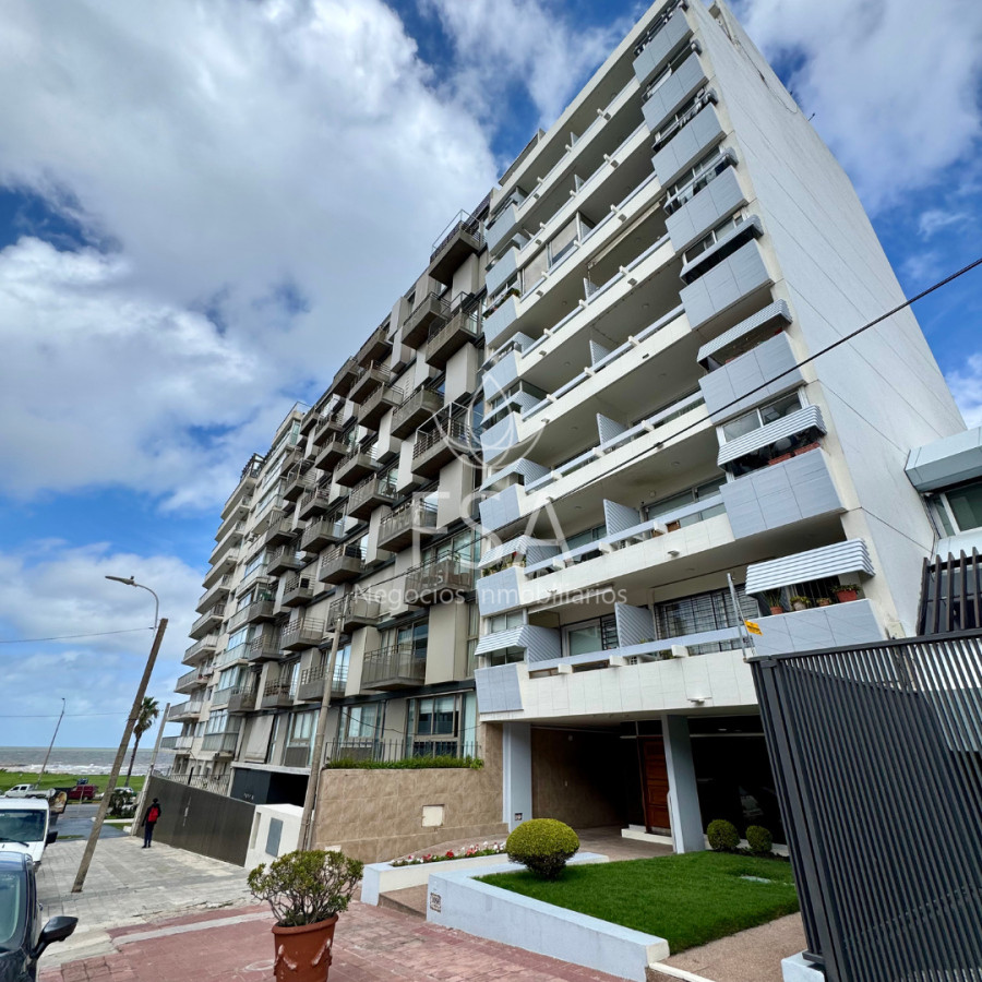 Venta Apartamento 2 Dormitorios Garaje Punta Carretas Montevideo E