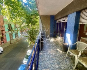 Venta Apartamento 3 Plantas 6 Dormitorios 4 Baños 350 mts Barrio Sur Montevideo E