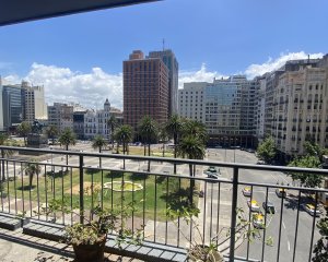 Venta Apartamento 3 Dormitorios Cochera 3 Baños Centro Montevideo Ev