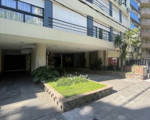Venta Apartamento 4 Dormitorios 2 Baños Garage Punta Carretas Montevideo St