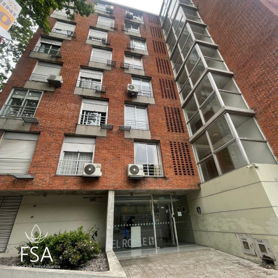 Venta Apartamento 1 Dormitorio Amueblado Cochera Aguada Montevideo St