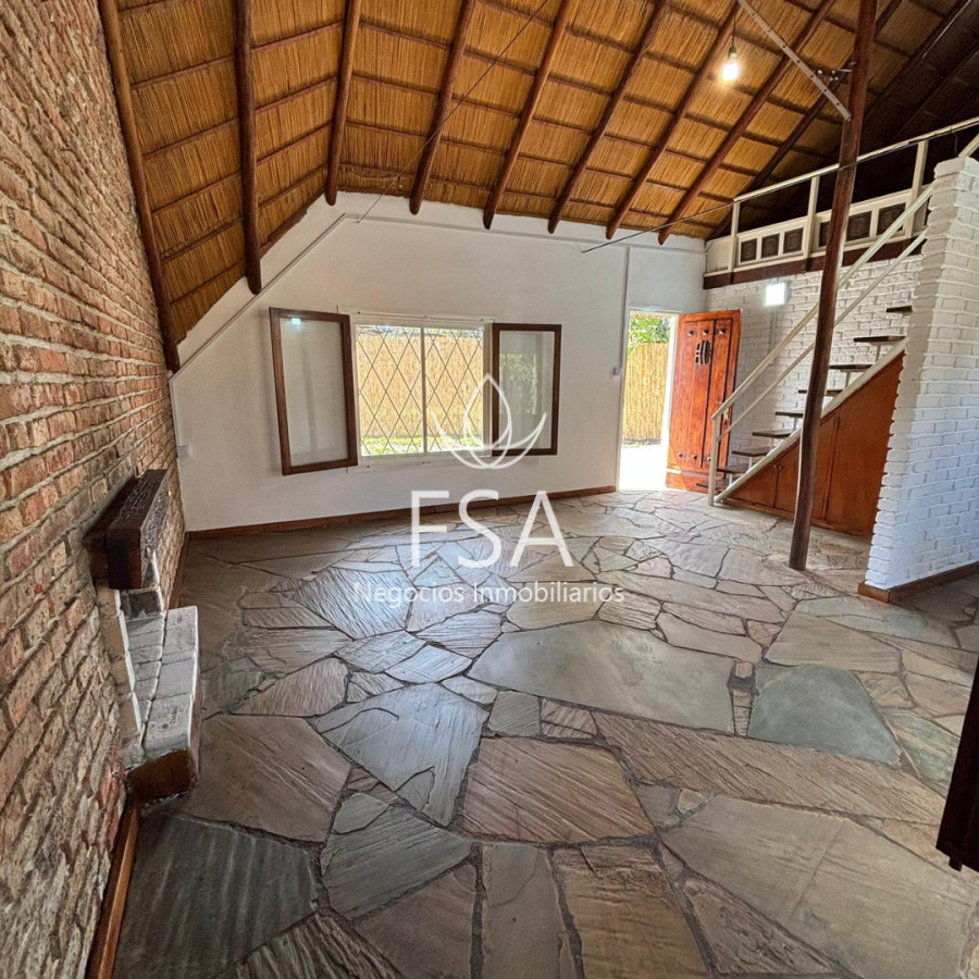 Casa ID.352 - Alquiler Casa 2 Dormitorios Frente Fondo Cerco Perimetral Médanos de Solymar Sur Canelones F