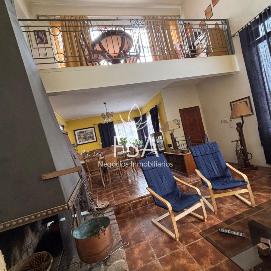 Casa ID.345 - Venta Casa 3 Dormitorios Piscina Climatizada Garaje Lagomar Norte Ciudad de la Costa Canelones F