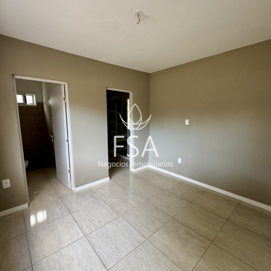 Casa ID.453 - Venta Casa Reciclada 3 Dormitorios 2 Baños Suite Vestidor Parrillero Las Toscas Sur Canelones G