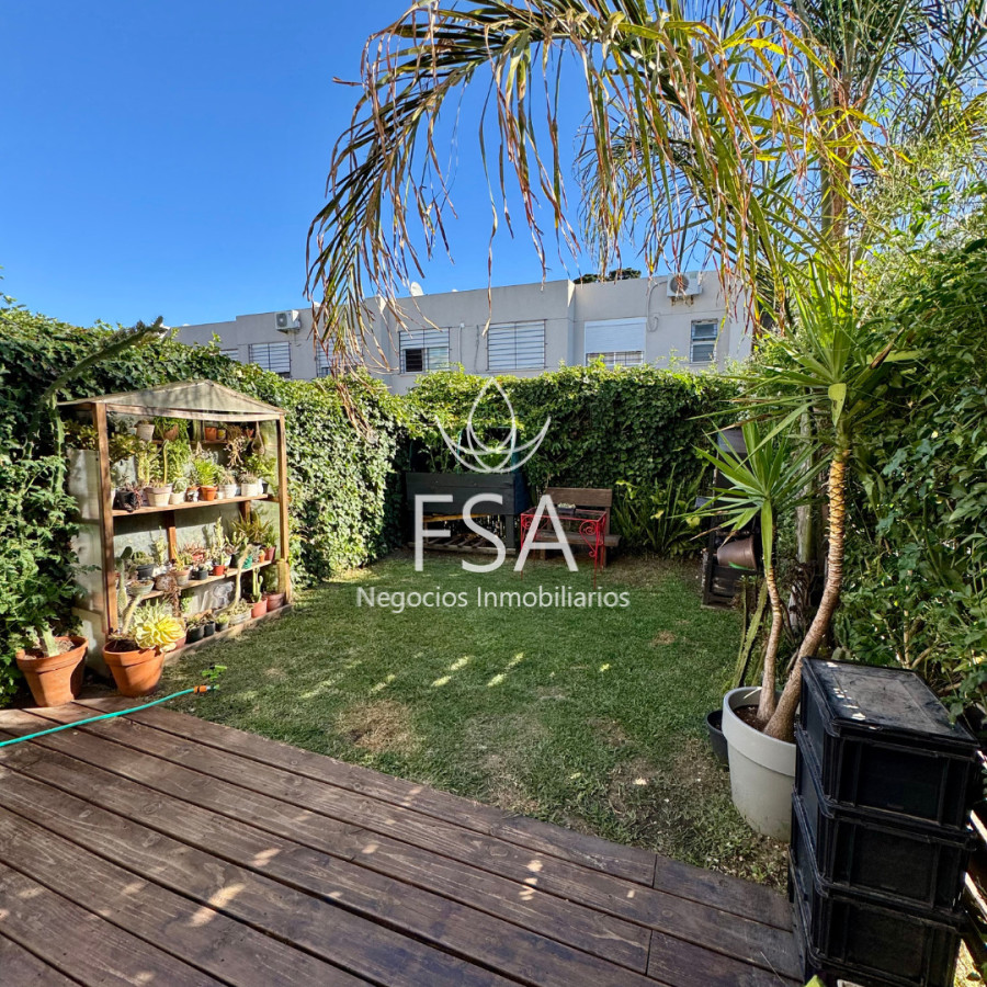 Casa ID.440 - Venta Casa en Complejo Aires 2 Dormitorios Cochera Patio Lagomar Ciudad de la Costa Canelones G