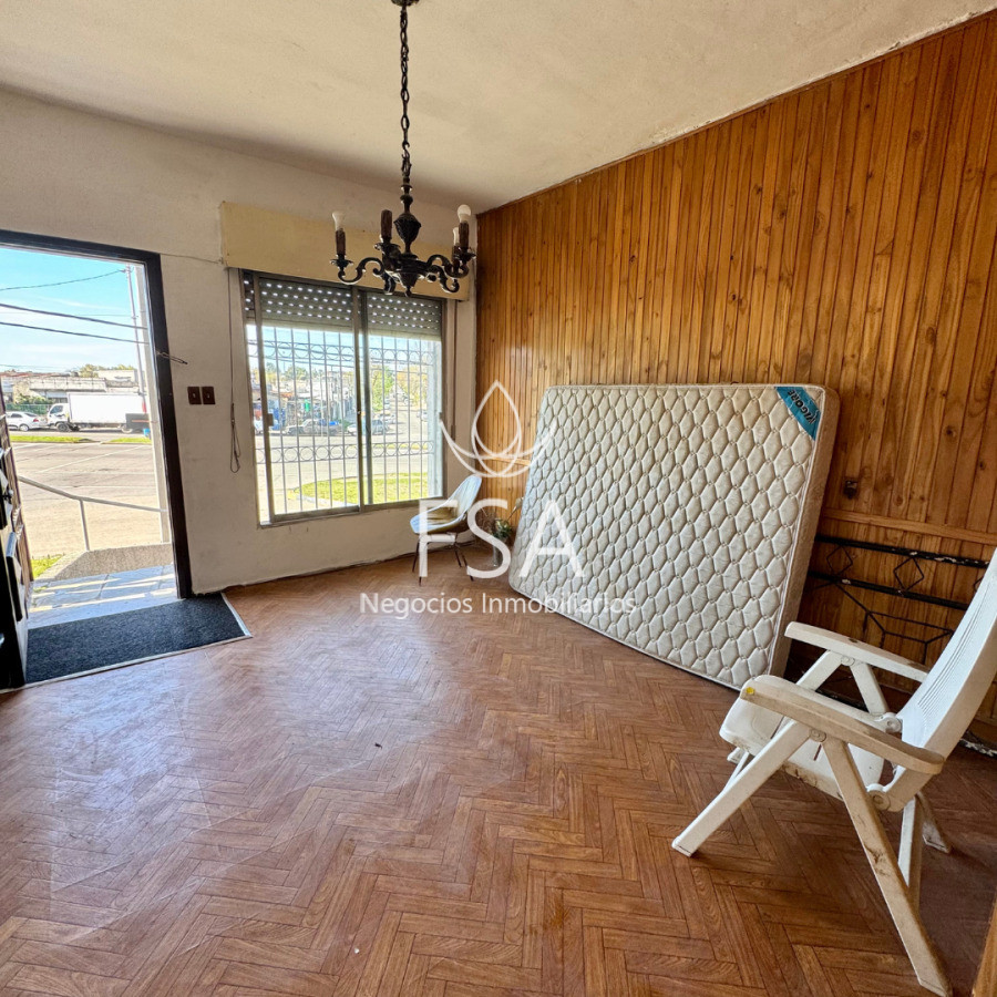 Casa ID.378 - Venta Casa 2 Dormitorios Garage Fondo Parrillero Brazo Oriental Montevideo G