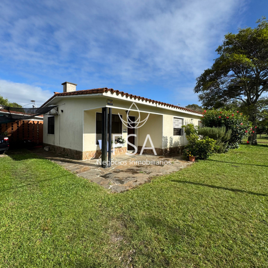 Casa ID.239 - Venta Casa 3 Dormitorios Barbacoa Garage Las Toscas Canelones G