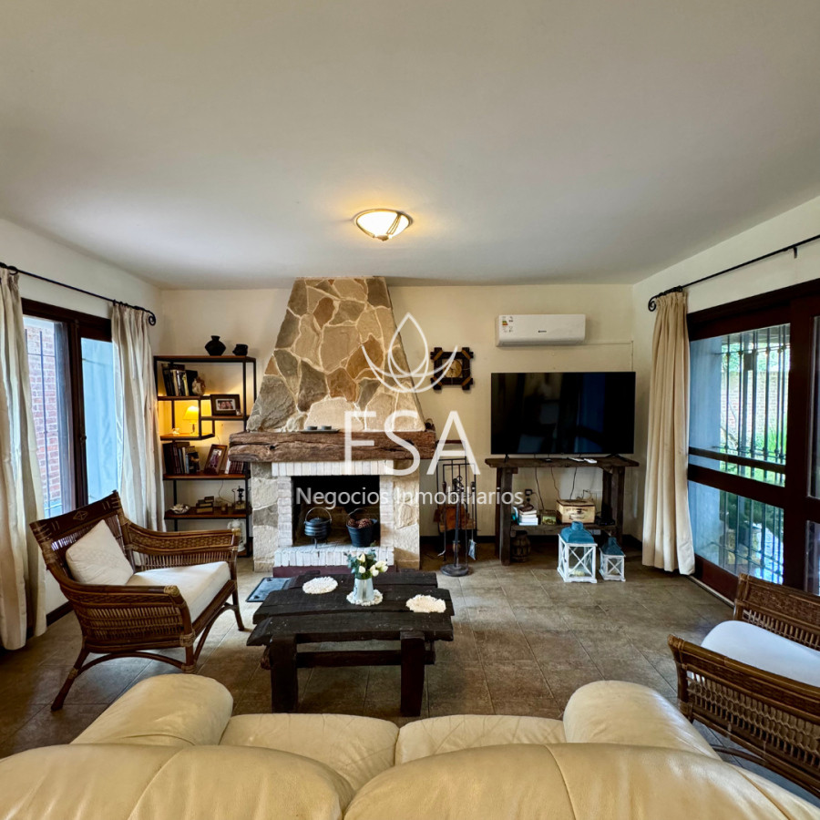 Casa ID.348 - Venta Casa + Apto 3 Dormitorios Barbacoa Piscina Villa Argentina Canelones G