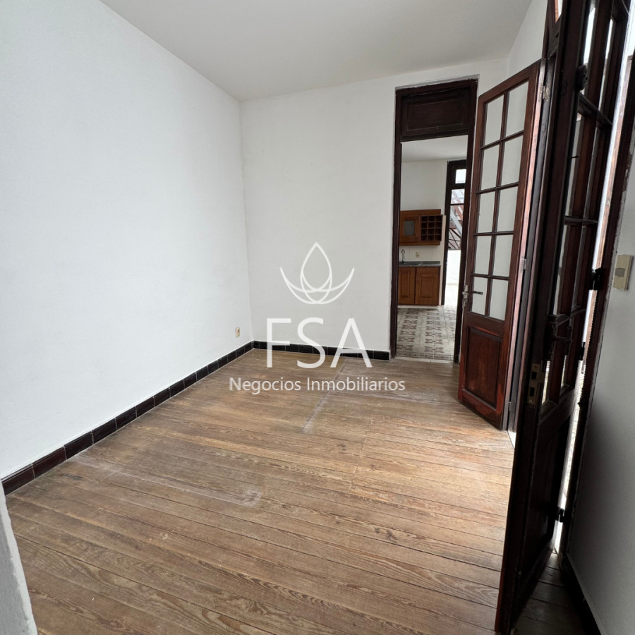 Casa ID.400 - Venta Casa en PH 3+1 Dormitorios Azotea Bella Vista Montevideo E
