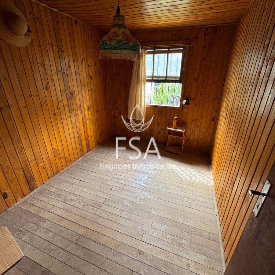 Casa ID.267 - Venta Cabaña 2 Dormitorios, Cochera para 2 autos, Parrillero Playa Hermosa Maldonado G