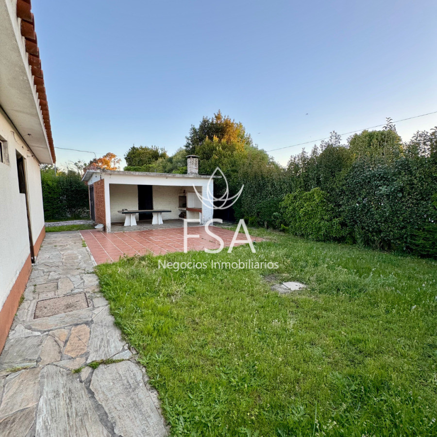Casa ID.239 - Venta Casa 3 Dormitorios Barbacoa Garage Las Toscas Canelones G
