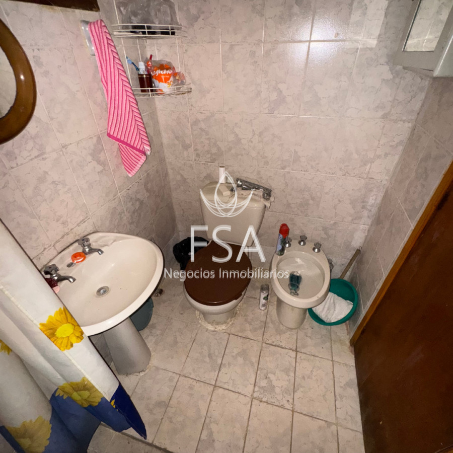 Casa ID.267 - Venta Cabaña 2 Dormitorios, Cochera para 2 autos, Parrillero Playa Hermosa Maldonado G