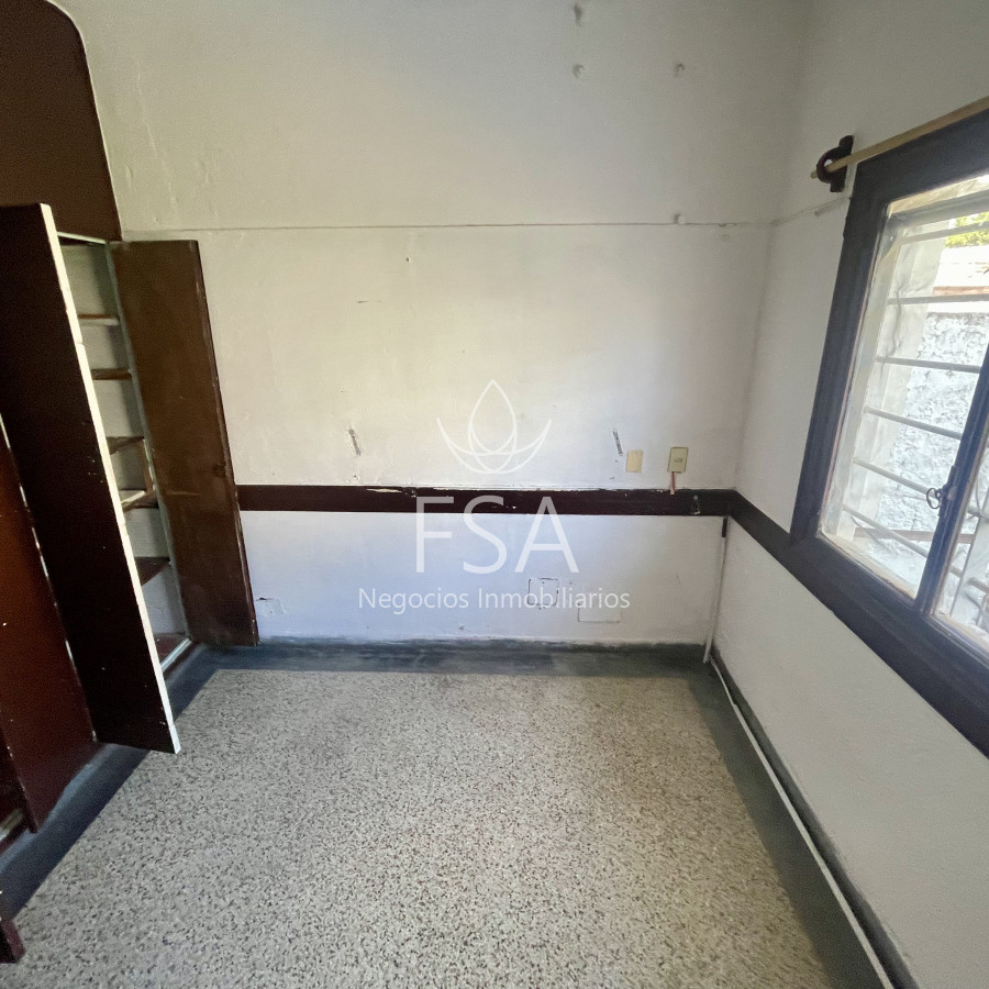 Casa ID.196 - Venta Casa PH 6 Dormitorios Garaje Malvin Montevideo St 