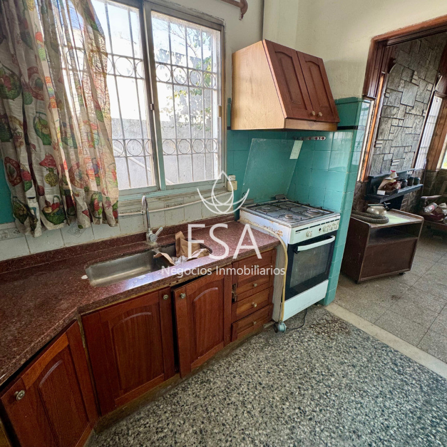 Casa ID.378 - Venta Casa 2 Dormitorios Garage Fondo Parrillero Brazo Oriental Montevideo G