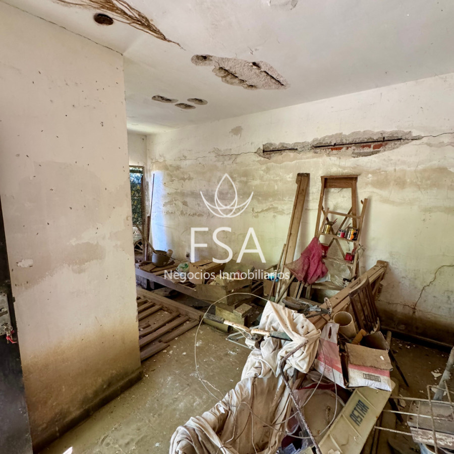 Casa ID.194 - Venta Casa 2 Dormitorios + Monoambiente con Baño para Reciclar Parrillero Las Toscas Sur Canelones G