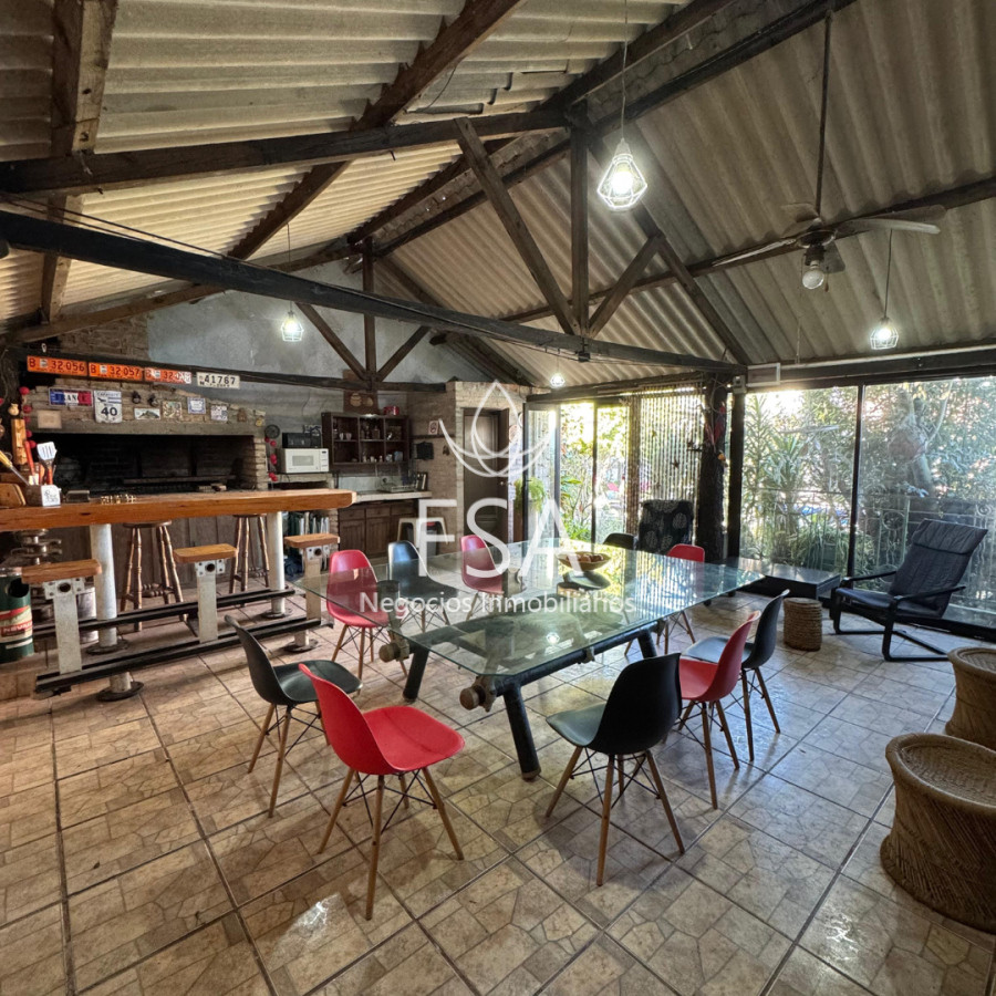 Casa ID.345 - Venta Casa 3 Dormitorios Piscina Climatizada Garaje Lagomar Norte Ciudad de la Costa Canelones F