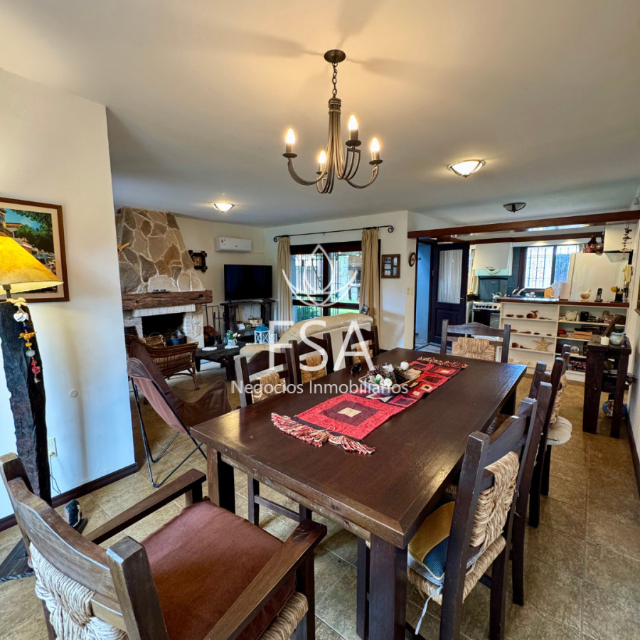 Casa ID.348 - Venta Casa + Apto 3 Dormitorios Barbacoa Piscina Villa Argentina Canelones G