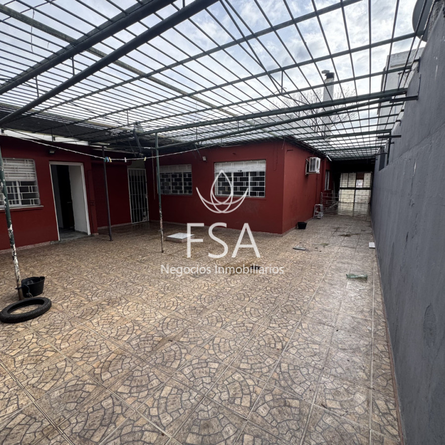 Casa ID.506 - Venta Casa + Apartamento 4 Dormitorios Garaje Ituzaingó Montevideo E