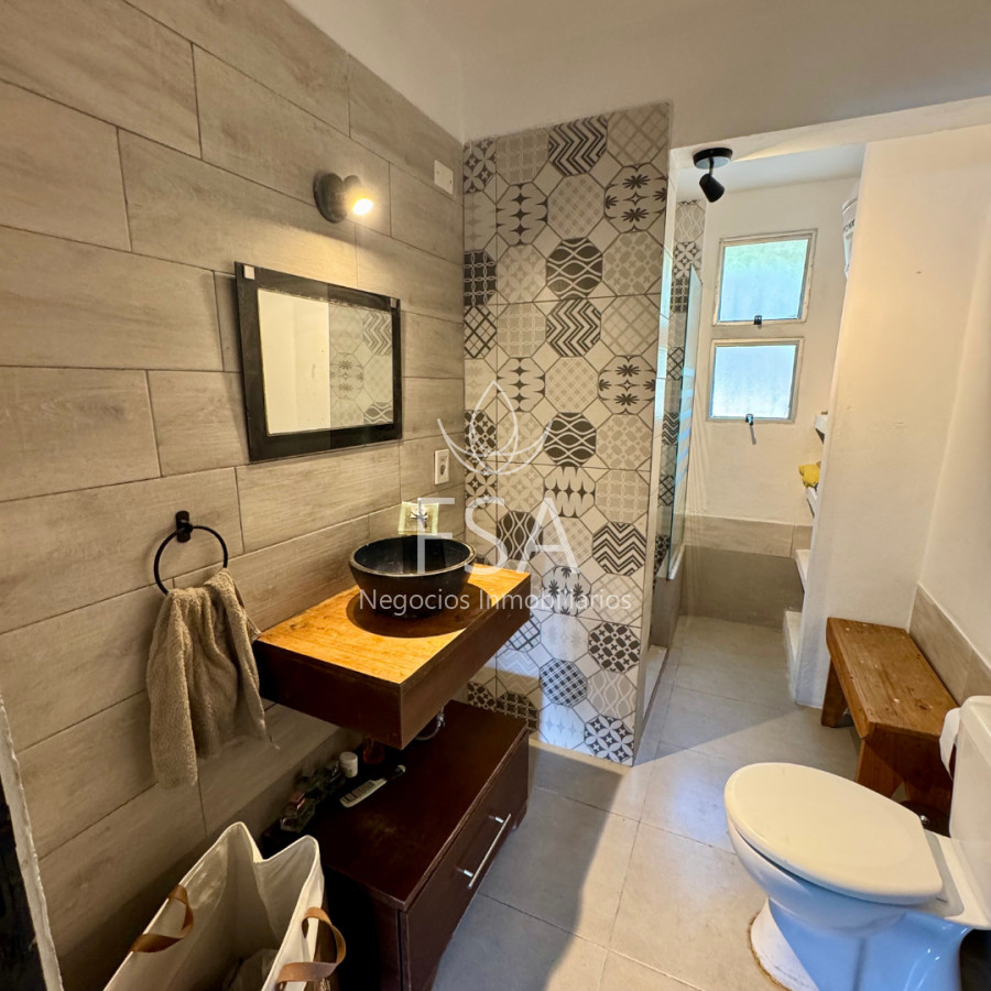 Casa ID.494 - Venta Casa 2 Dormitorios + Monoambiente Con Renta Villa Argentina Parrillero Padrón Unico G