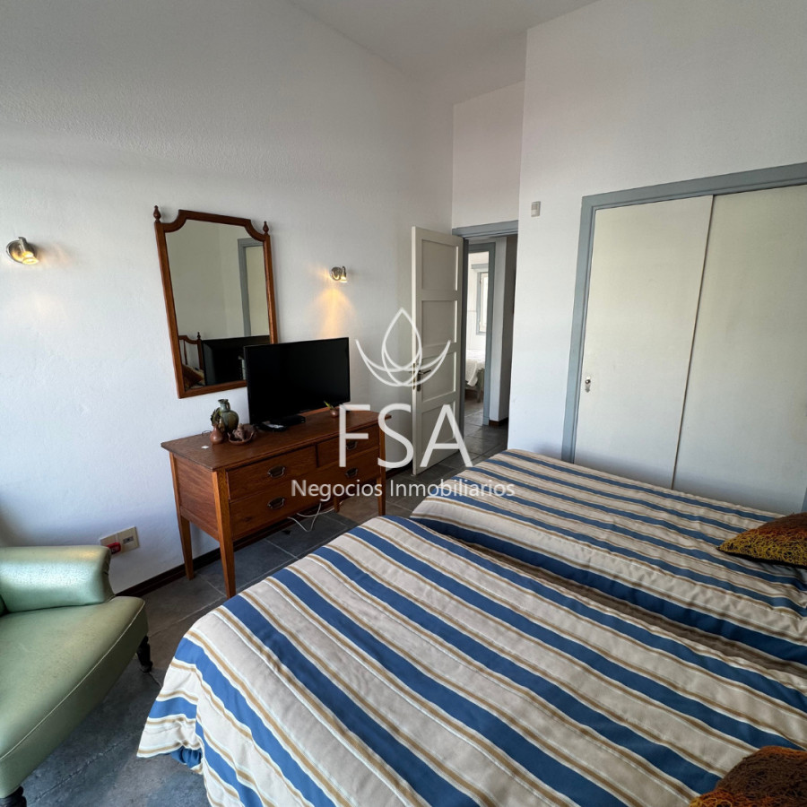 Casa ID.390 - Venta Casa 4 Dormitorios Barbacoa Piscina Península Punta del Este Maldonado G 