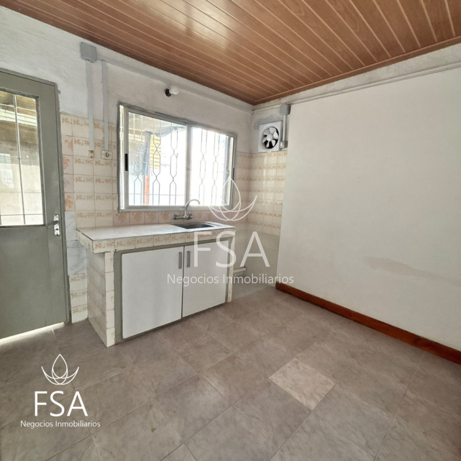 Casa ID.518 - Alquiler Casa en complejo 1 Dormitorio 1 baño Patio Lomas de Solymar Sur F