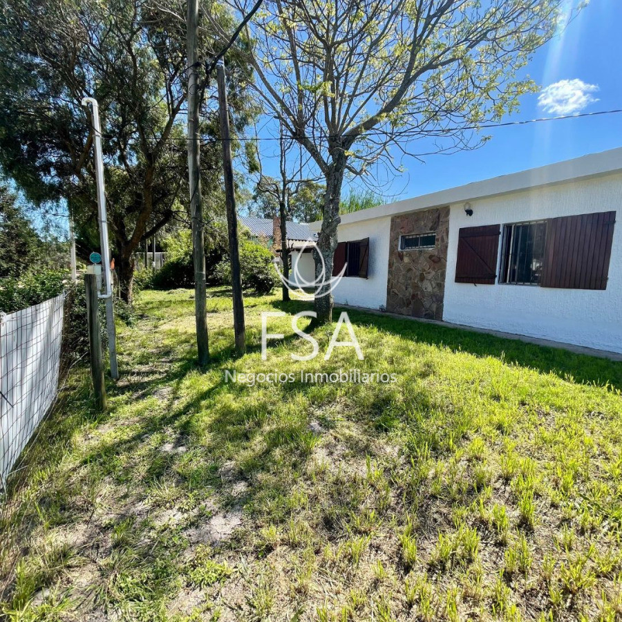 Casa ID.384 - Venta Casa 2 Dormitorios Parrillero Cochera Atlantida Canelones St