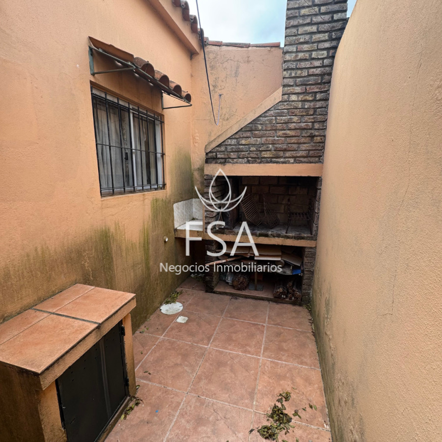 Casa ID.292 - Venta Casa 1 Dormitorio Cochera Parrillero Atlantida G