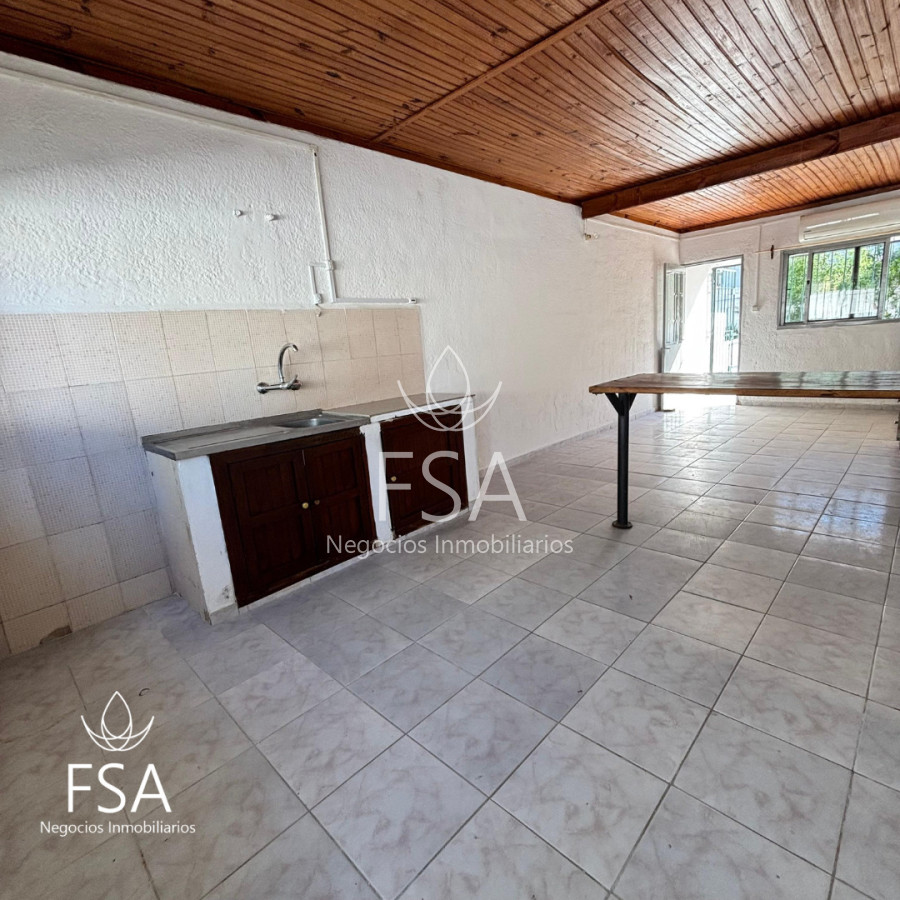 Casa ID.436 - Alquiler Casa en complejo 2 Dormitorios 1 baño Patio Lomas de Solymar Sur F