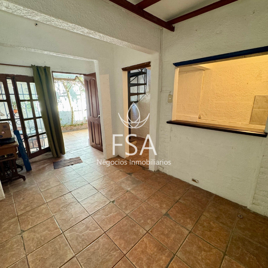 Casa ID.372 - Venta Casa 2 Dormitorios + Apartamento 2 dormitorios Patio Parrillero Capurro Montevideo G