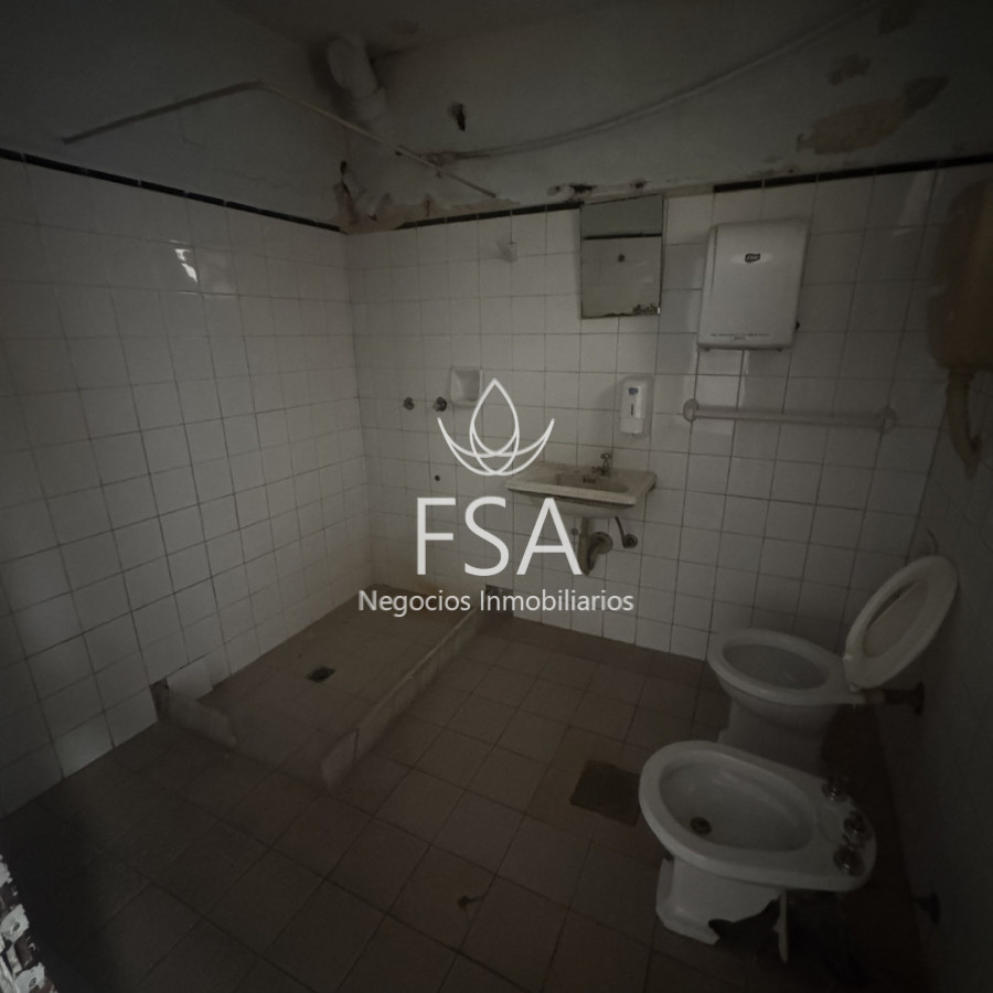 Casa ID.449 - Alquiler Casa  Padron Unico 10 Habitaciones 3 Baños Cordón Montevideo E