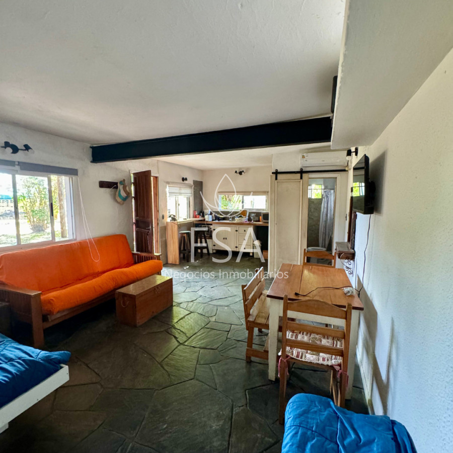 Casa ID.494 - Venta Casa 2 Dormitorios + Monoambiente Con Renta Villa Argentina Parrillero Padrón Unico G
