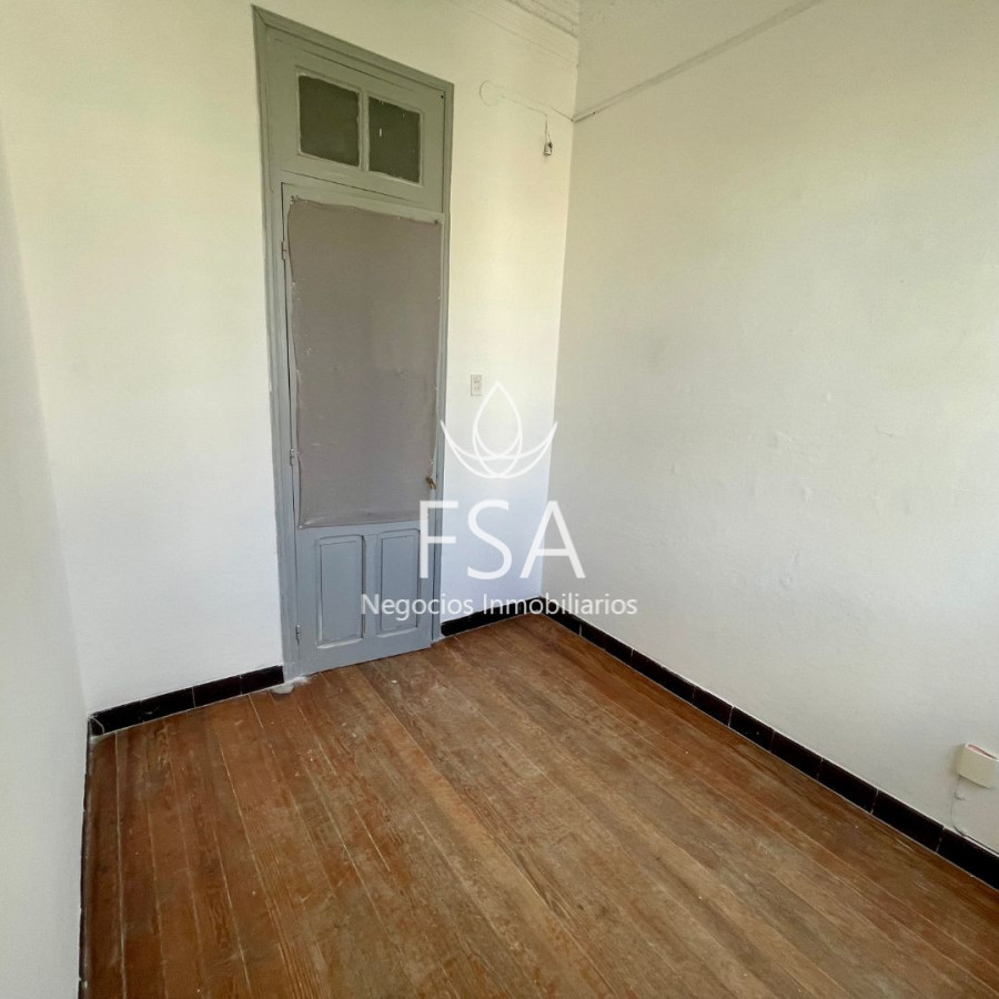 Casa ID.396 - Alquiler Casa 5 Dormitorios Terraza Parrillero Barrio Sur Montevideo St